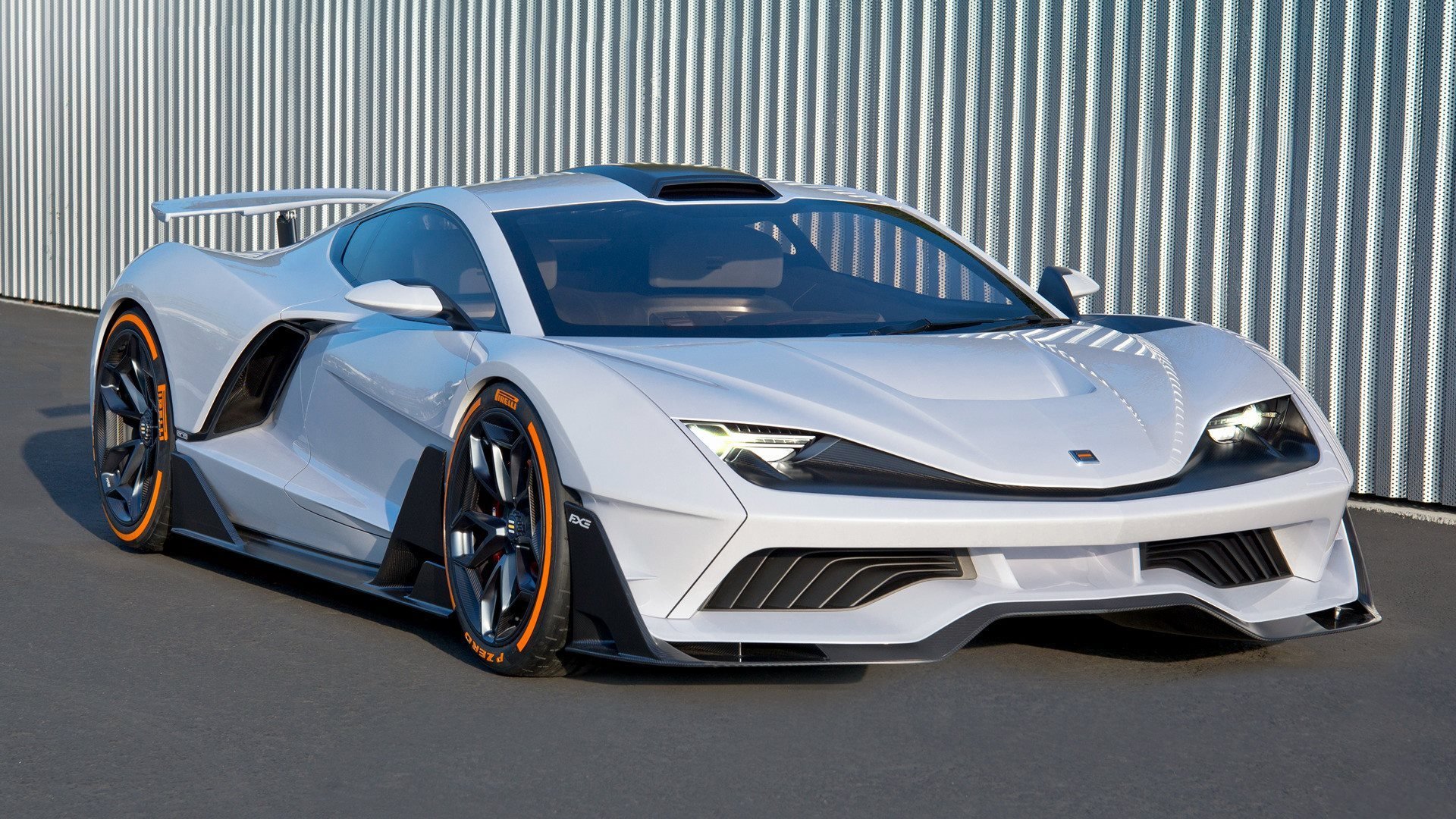 尼斯后防密集站位减少失误空间